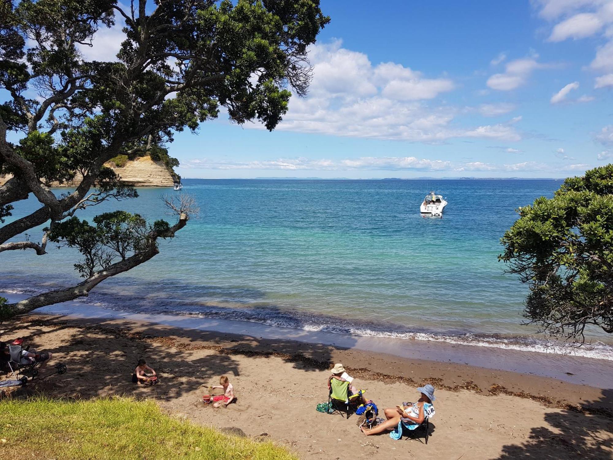 Whangaparaoa Lodge Екстер'єр фото