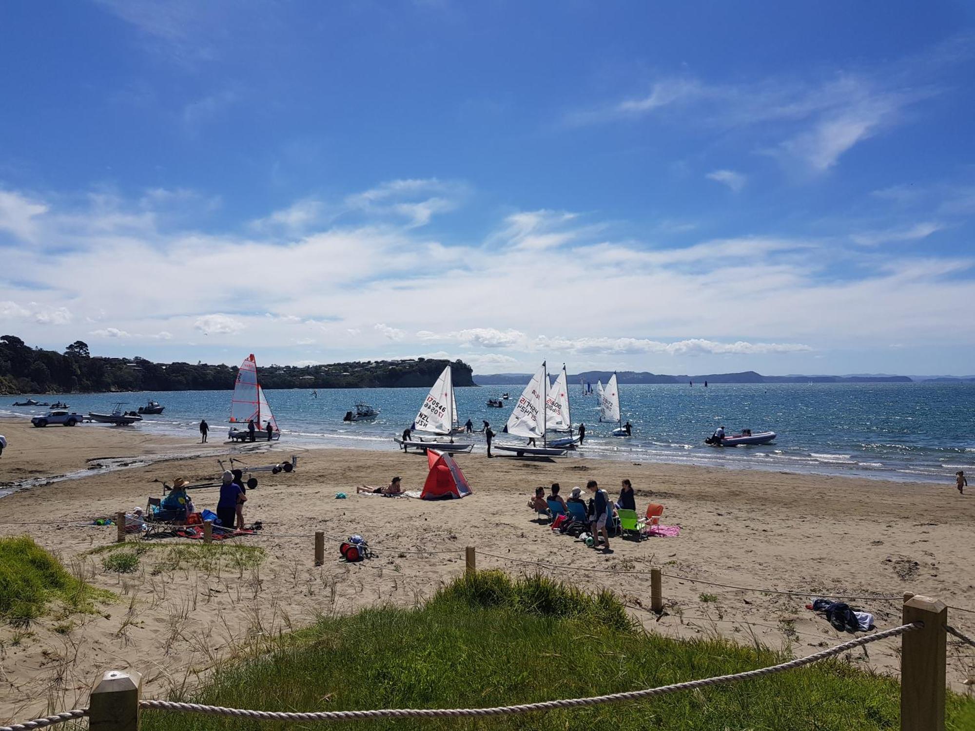 Whangaparaoa Lodge Екстер'єр фото