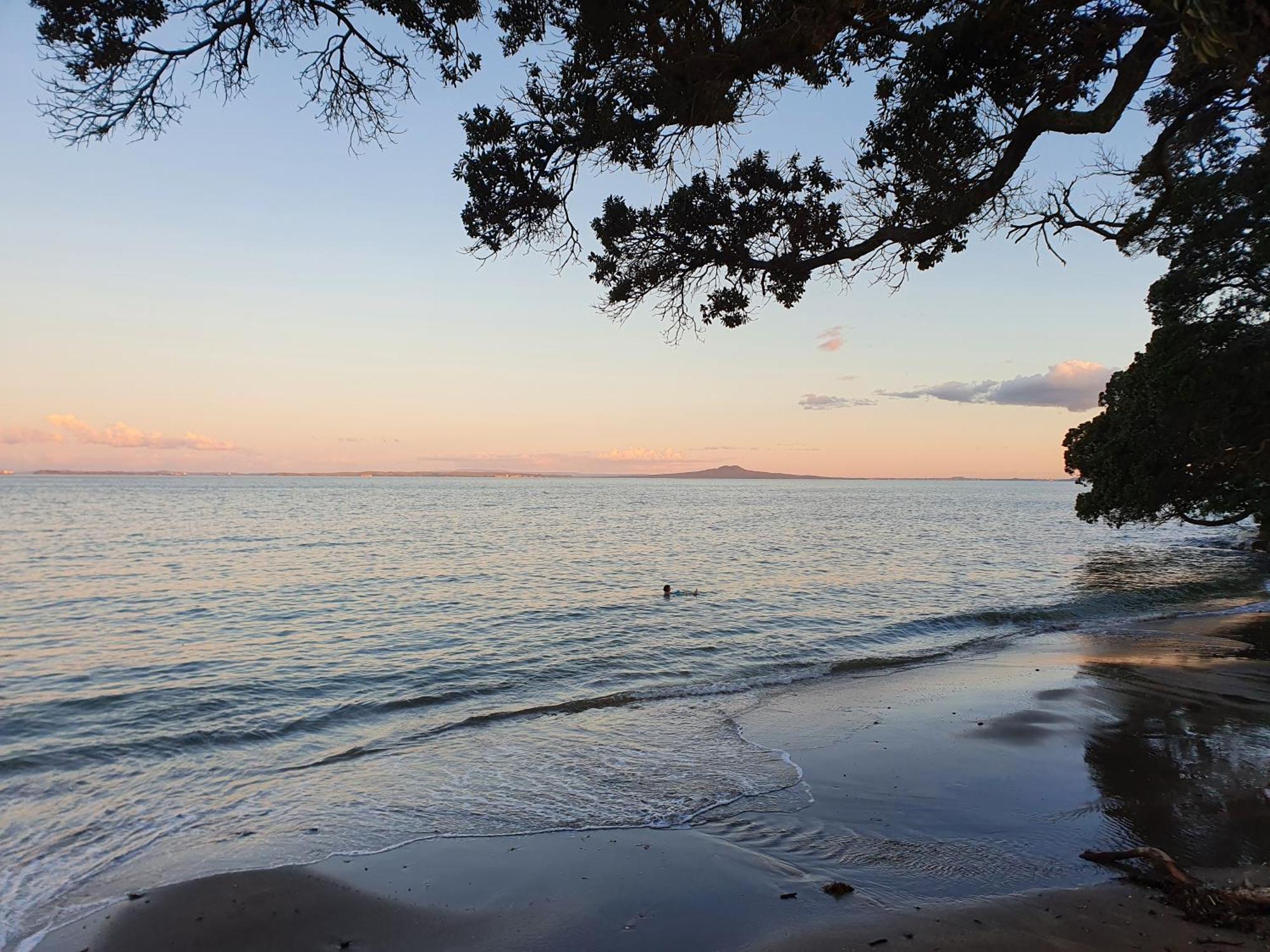 Whangaparaoa Lodge Екстер'єр фото
