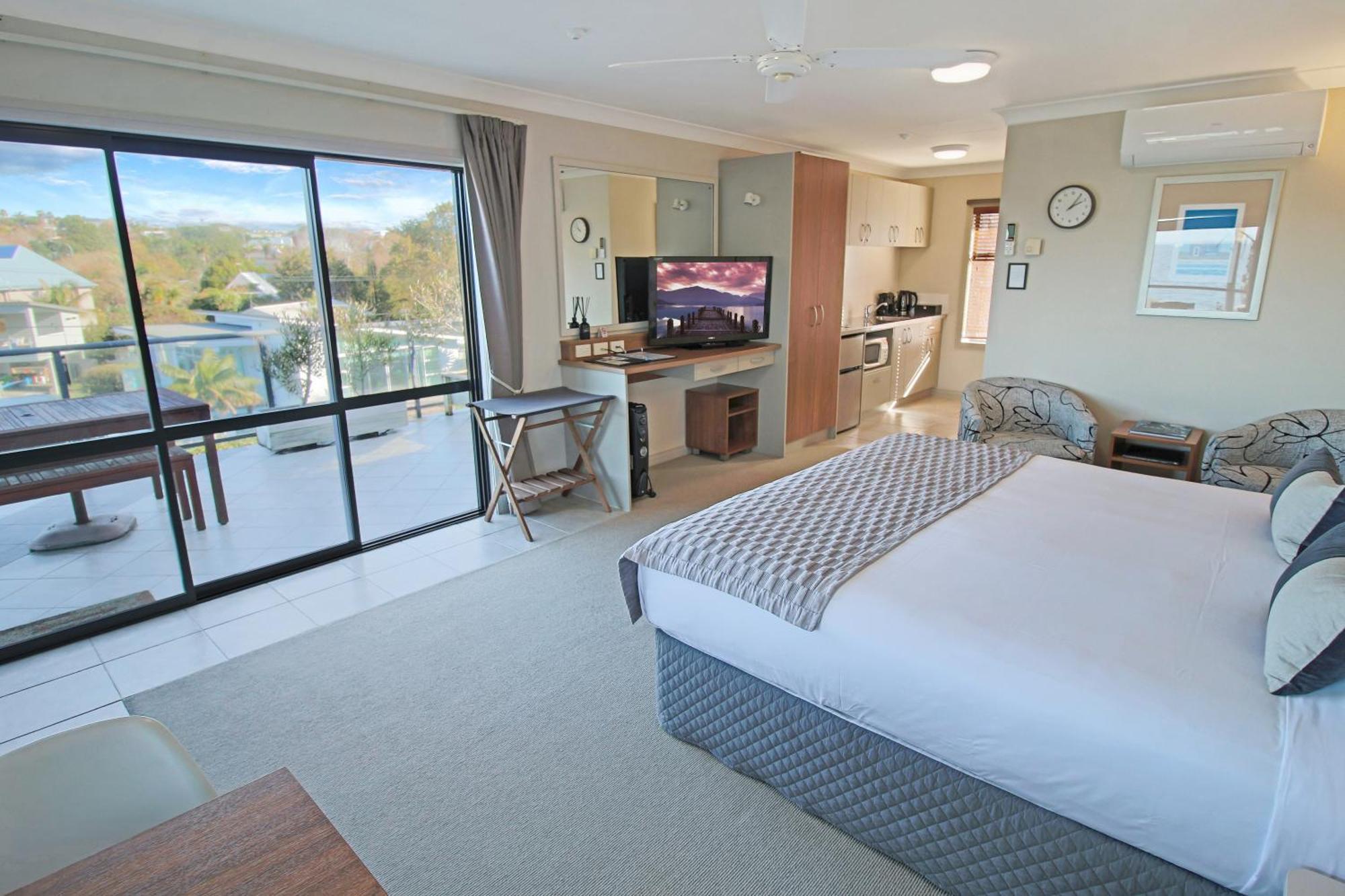 Whangaparaoa Lodge Екстер'єр фото