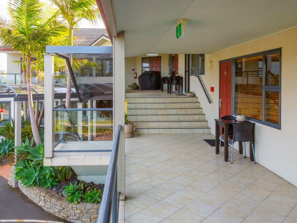Whangaparaoa Lodge Екстер'єр фото