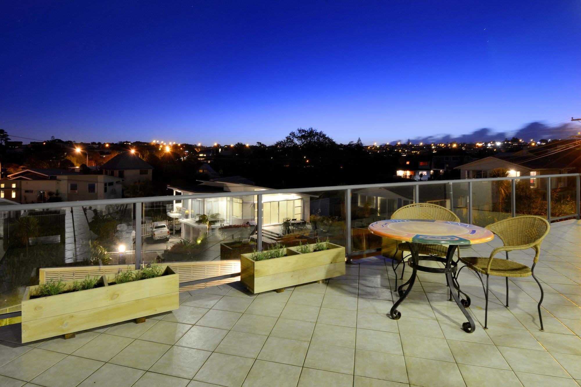 Whangaparaoa Lodge Екстер'єр фото