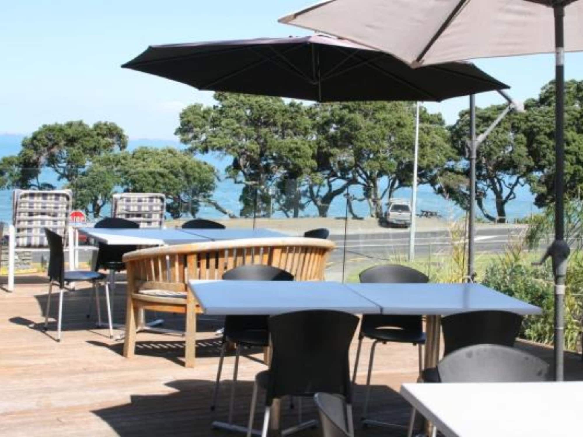 Whangaparaoa Lodge Екстер'єр фото